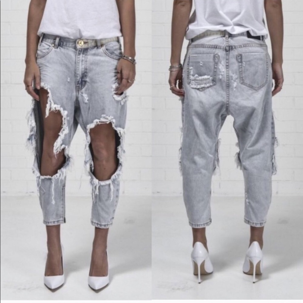 One teaspoon distressed boyfriend jeans lightwash